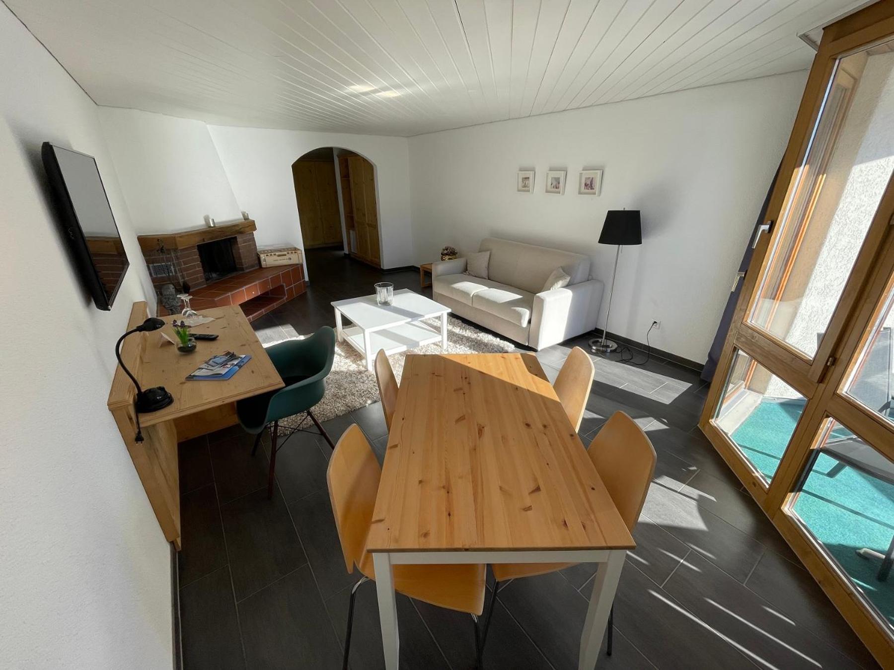 Catrina Hotel Disentis Phòng bức ảnh
