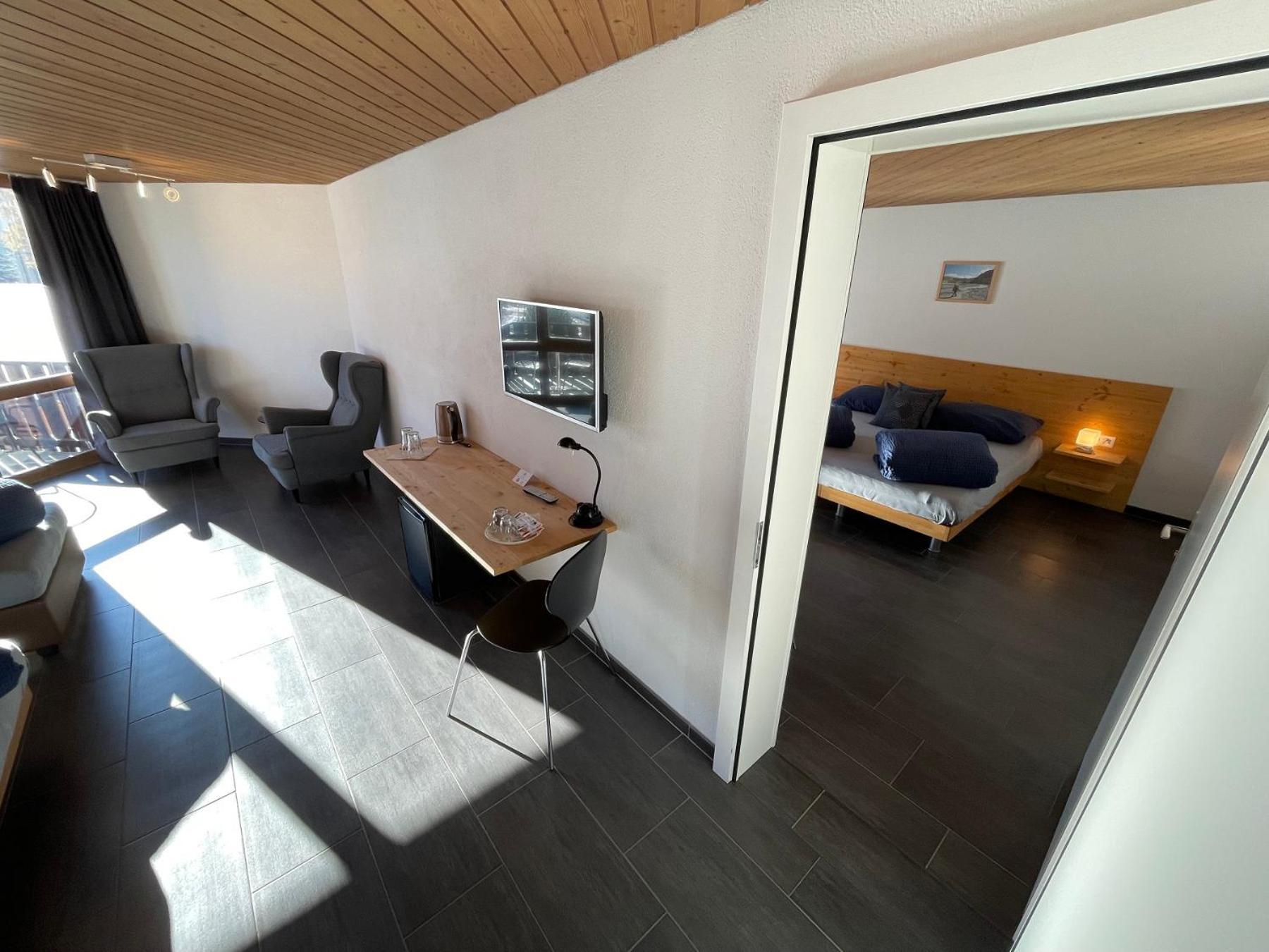 Catrina Hotel Disentis Phòng bức ảnh