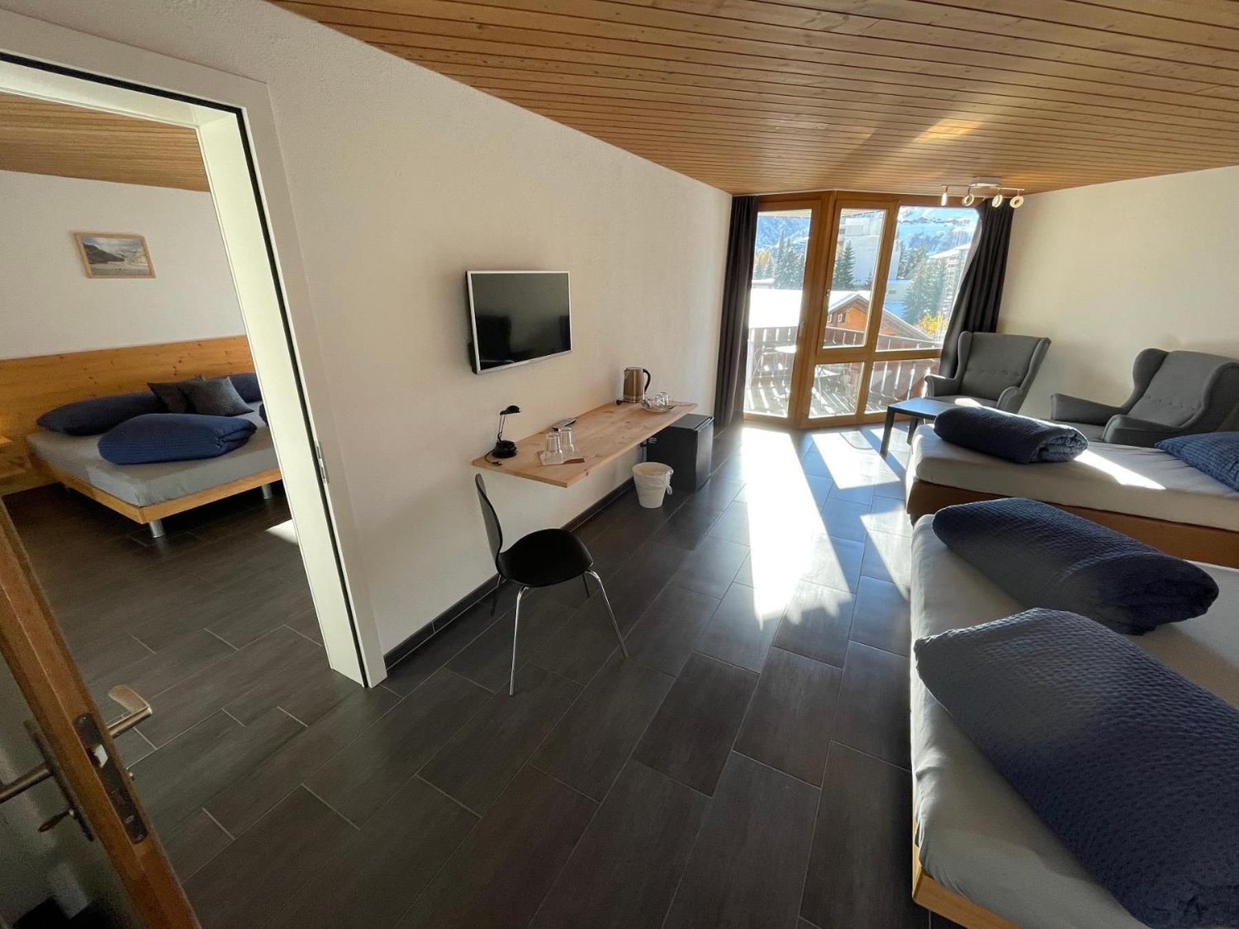 Catrina Hotel Disentis Phòng bức ảnh