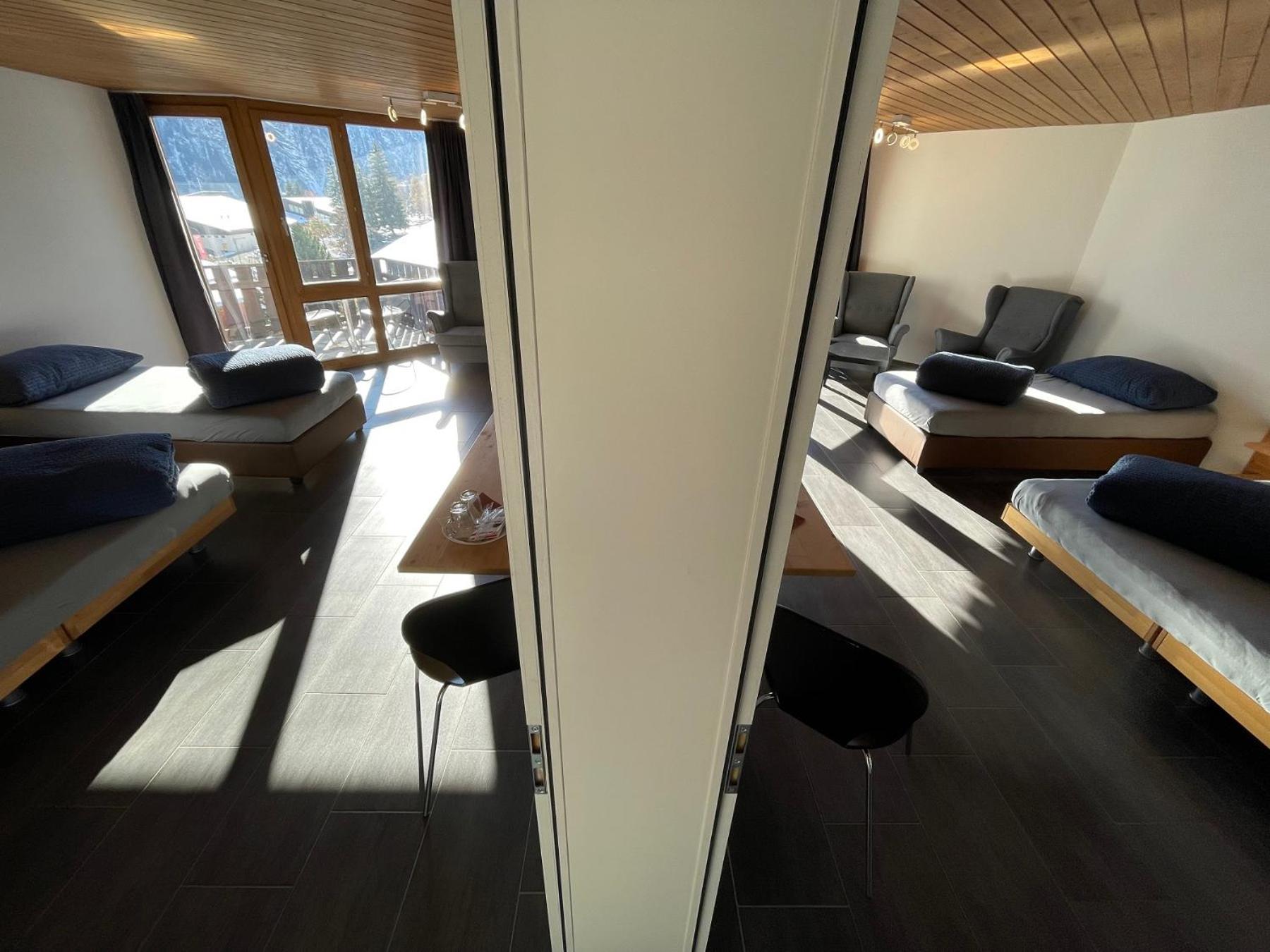 Catrina Hotel Disentis Phòng bức ảnh
