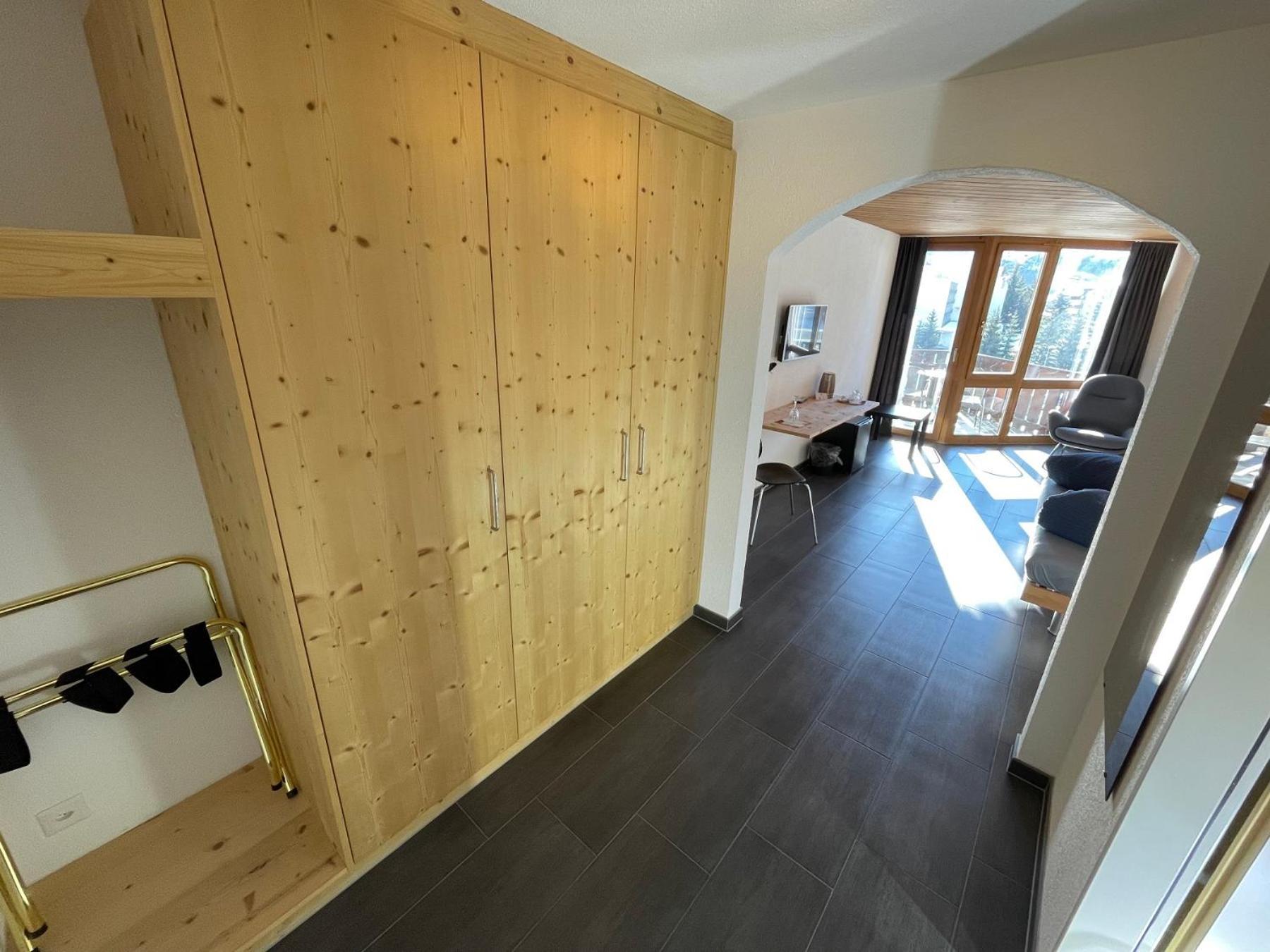 Catrina Hotel Disentis Phòng bức ảnh