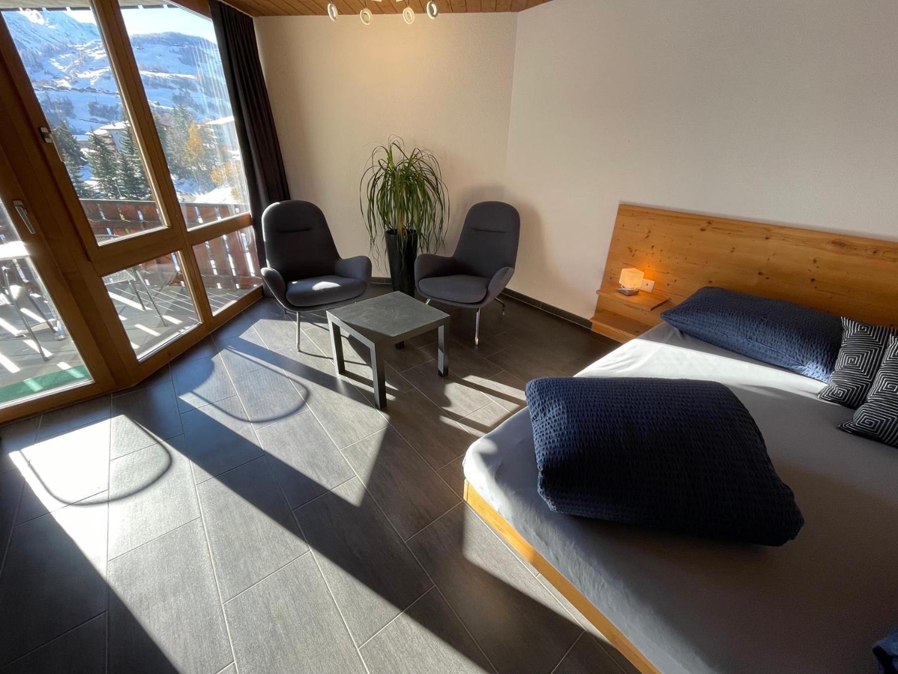 Catrina Hotel Disentis Phòng bức ảnh