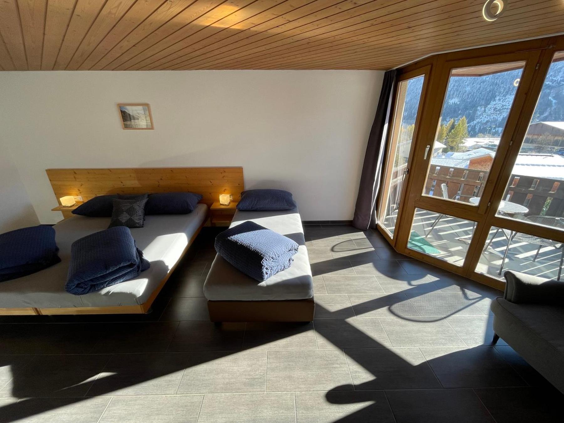 Catrina Hotel Disentis Phòng bức ảnh