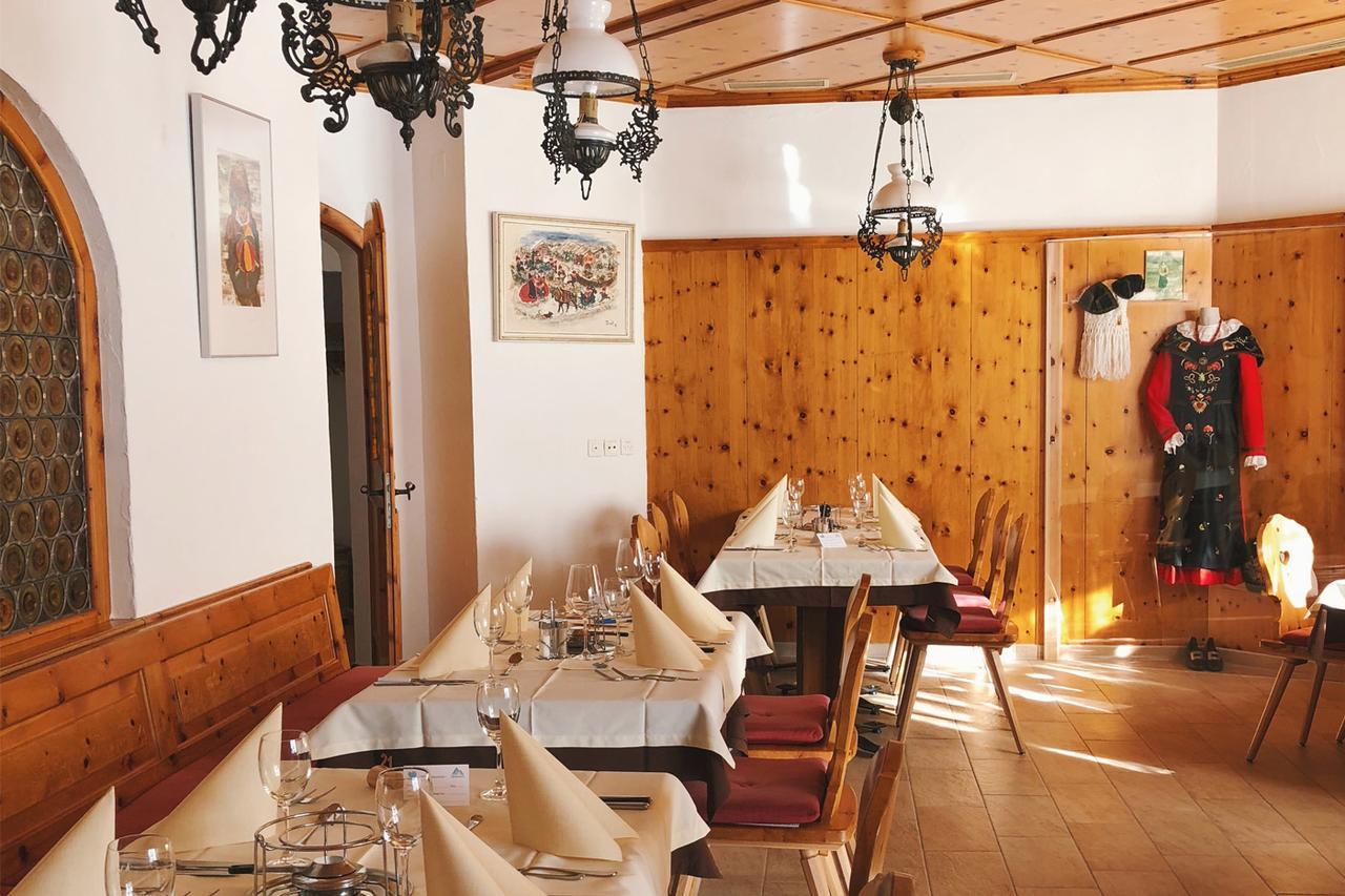 Catrina Hotel Disentis Ngoại thất bức ảnh
