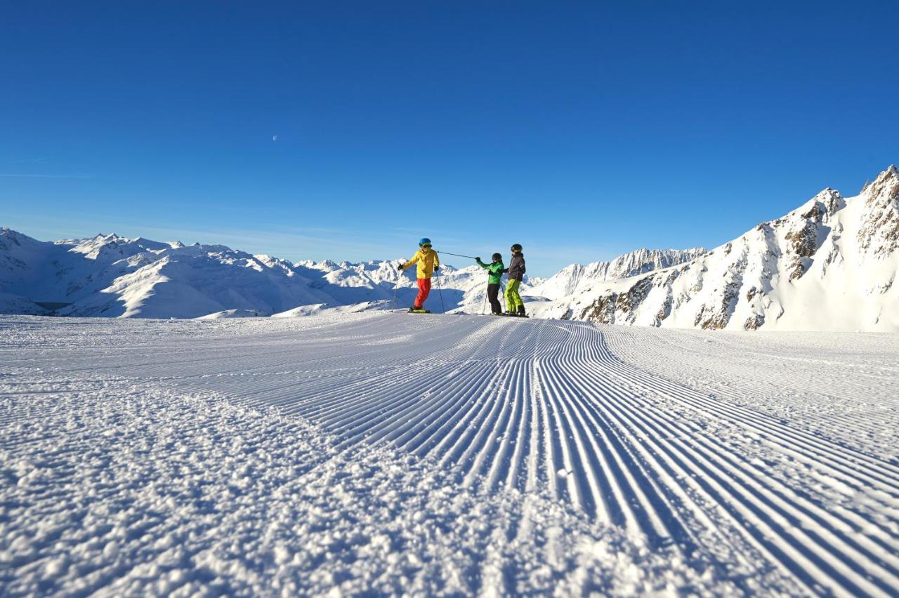 Catrina Hotel Disentis Ngoại thất bức ảnh